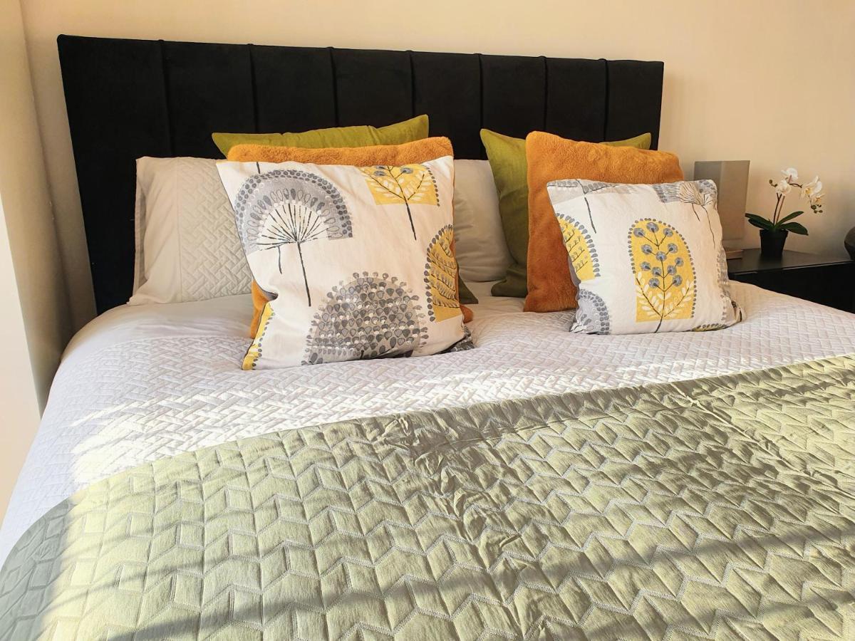 Contemporary Modern Studio Apartment - City Centre Бирмингем Экстерьер фото